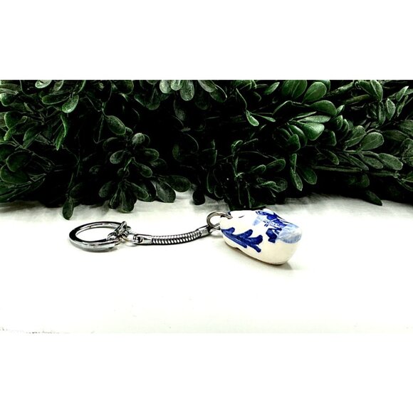 Delft Blue Ceramic Ceramic Shoe Keychain From Holland - Picture 3 of 5